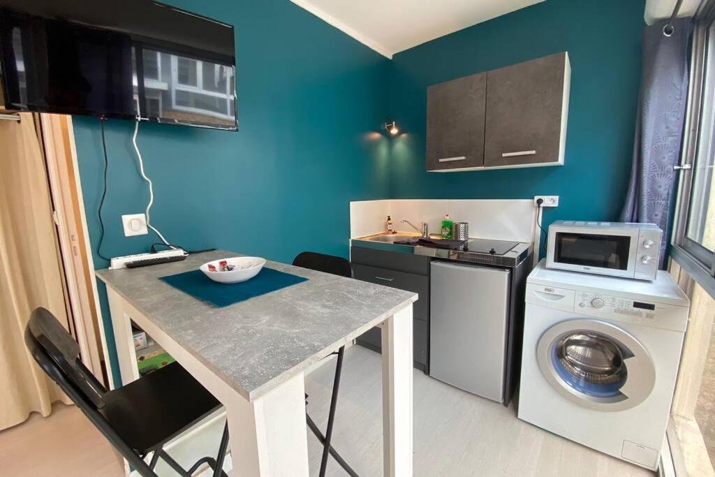 Appartement Studio&Parking privé Centre Orléans tram au pied Extérieur photo