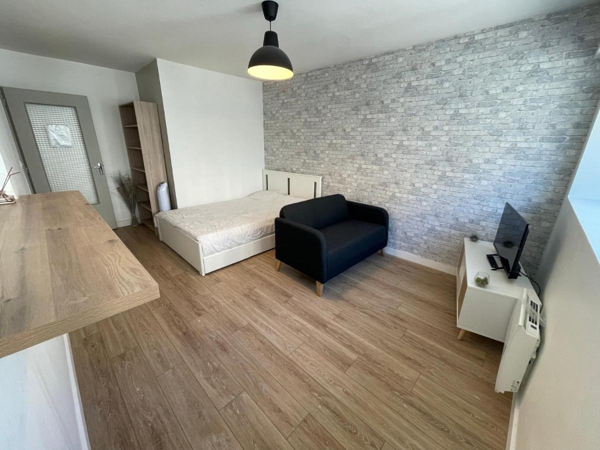 Appartement Studio&Parking privé Centre Orléans tram au pied Extérieur photo